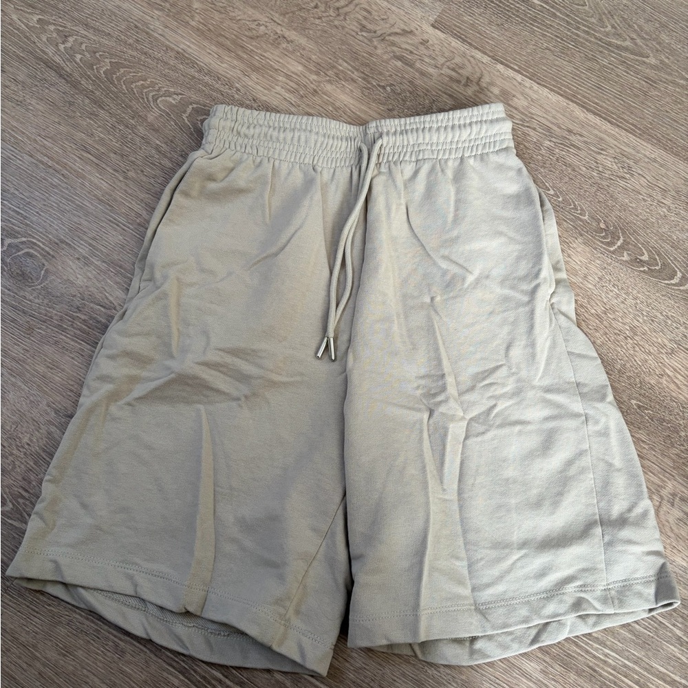 H&M Women's Beige Athletic Shorts